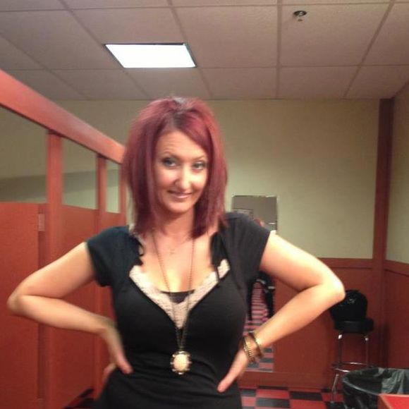 Meet your Posher, Monika - Picture 1 of 1